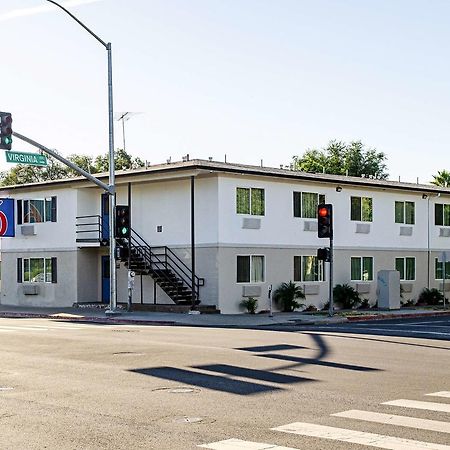 Motel 6-Modesto, Ca - Downtown Zewnętrze zdjęcie