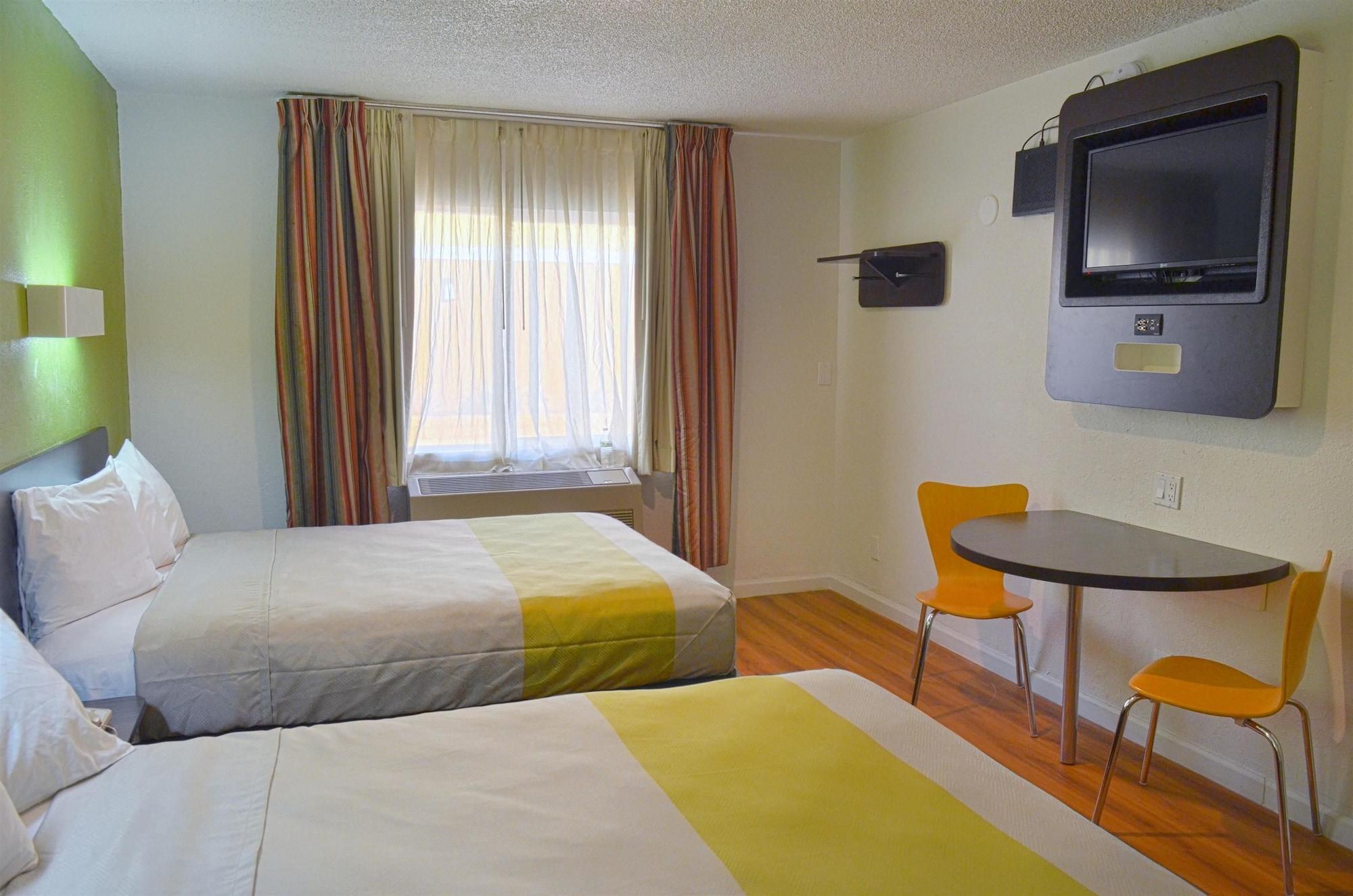 Motel 6-Modesto, Ca - Downtown Zewnętrze zdjęcie