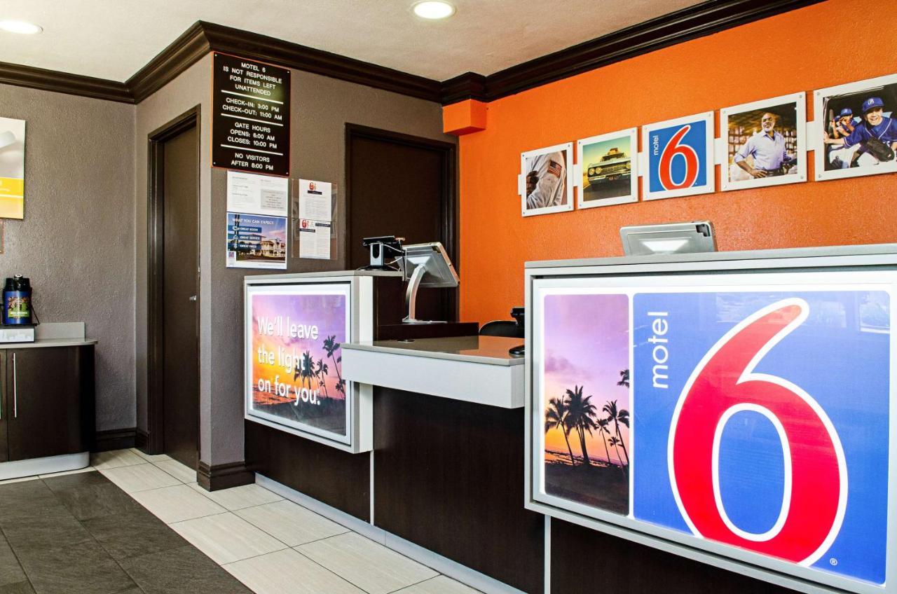 Motel 6-Modesto, Ca - Downtown Zewnętrze zdjęcie