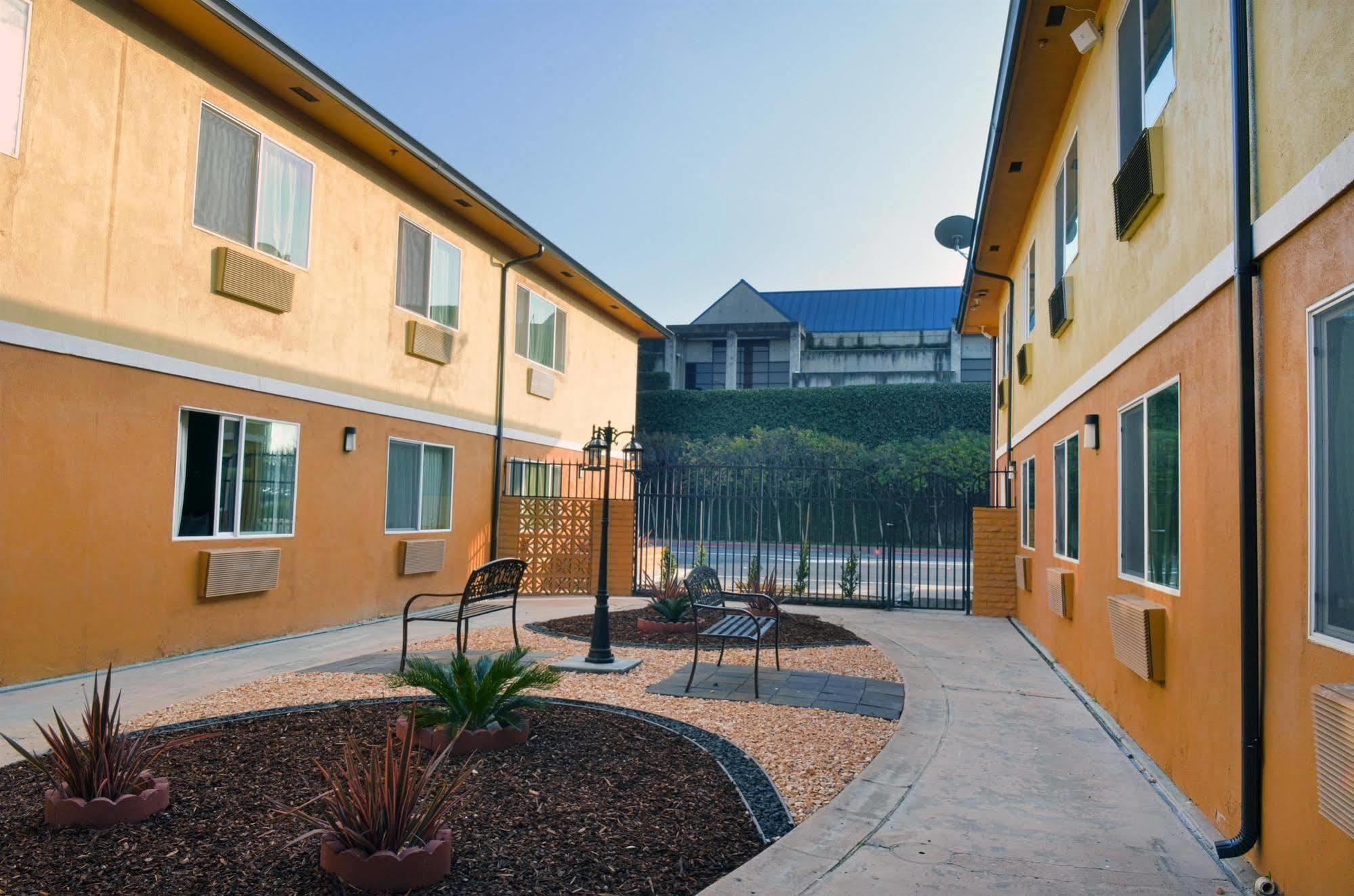 Motel 6-Modesto, Ca - Downtown Zewnętrze zdjęcie
