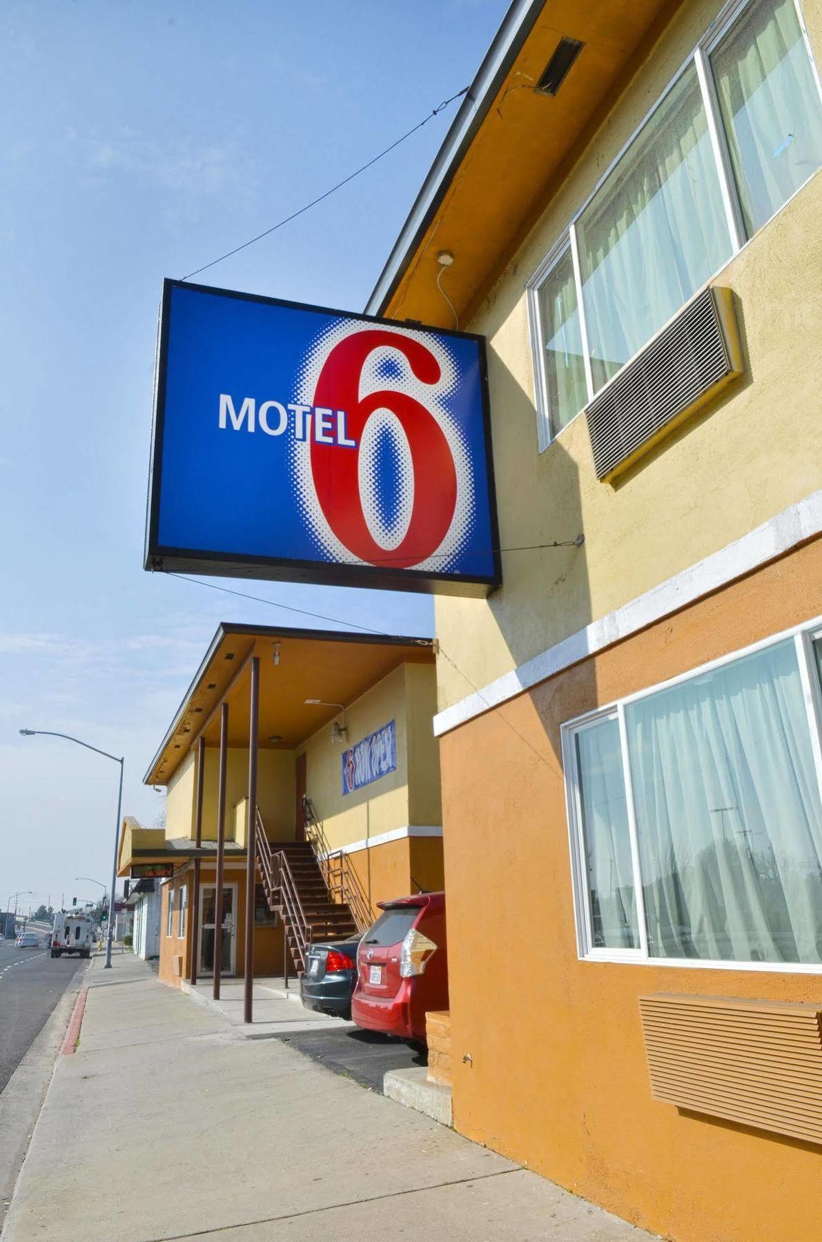 Motel 6-Modesto, Ca - Downtown Zewnętrze zdjęcie