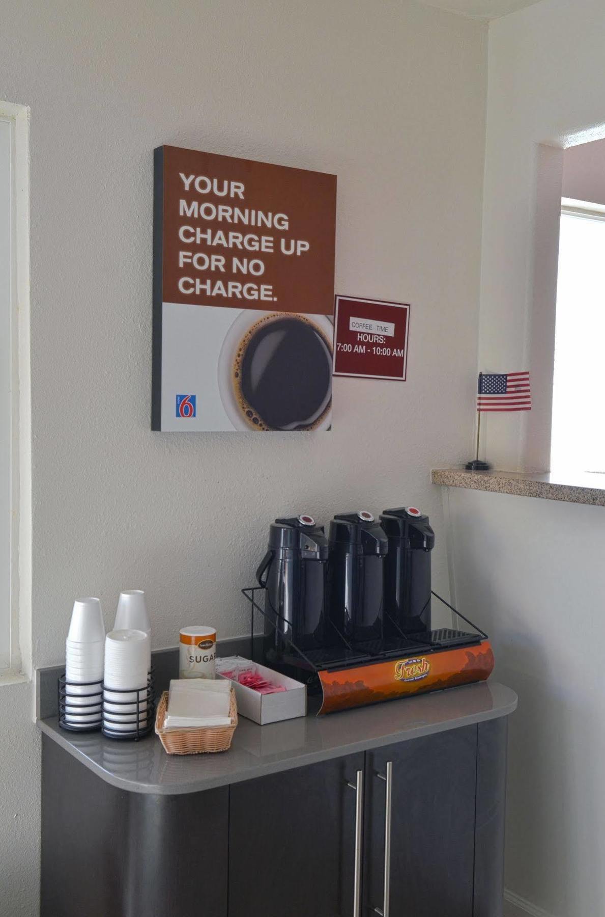 Motel 6-Modesto, Ca - Downtown Zewnętrze zdjęcie